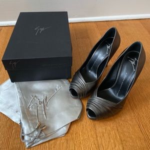 Giuseppe zanotti pumps